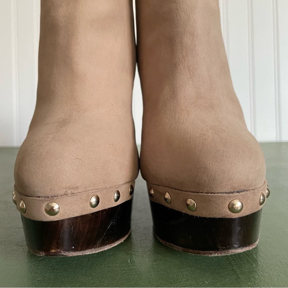 Finsk Avant Garde Architectural Wooden Wedges in Neutral Nubuck *Brazil* - Picture 7 of 16
